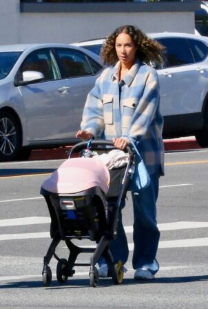 Leona Lewis - Seen with her husband Dennis Jauch in Los Angeles