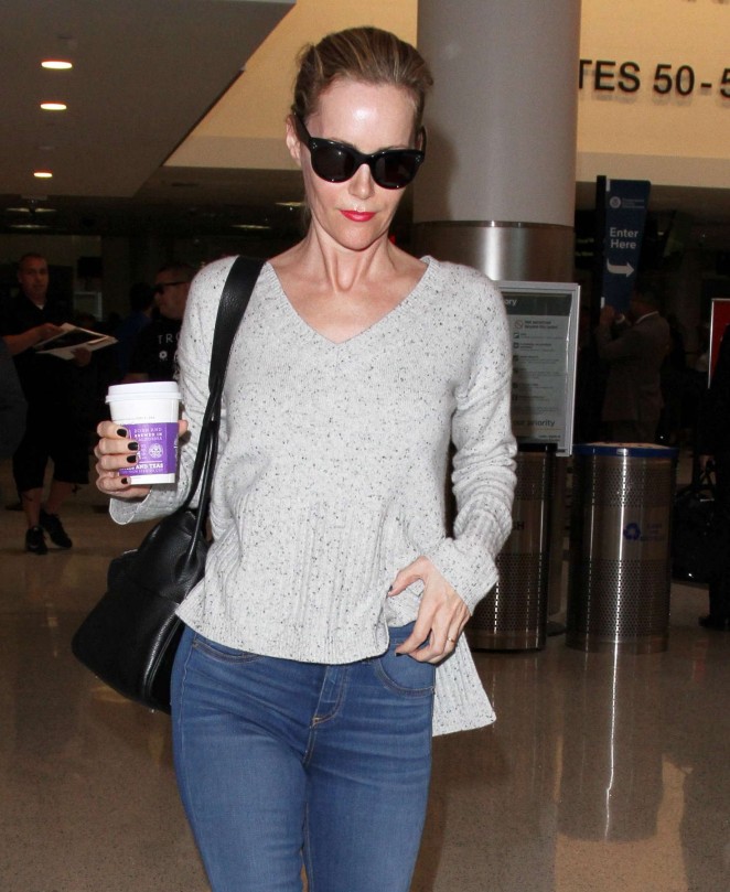 Leslie Mann in Jeans at LAX Airport in Los Angeles