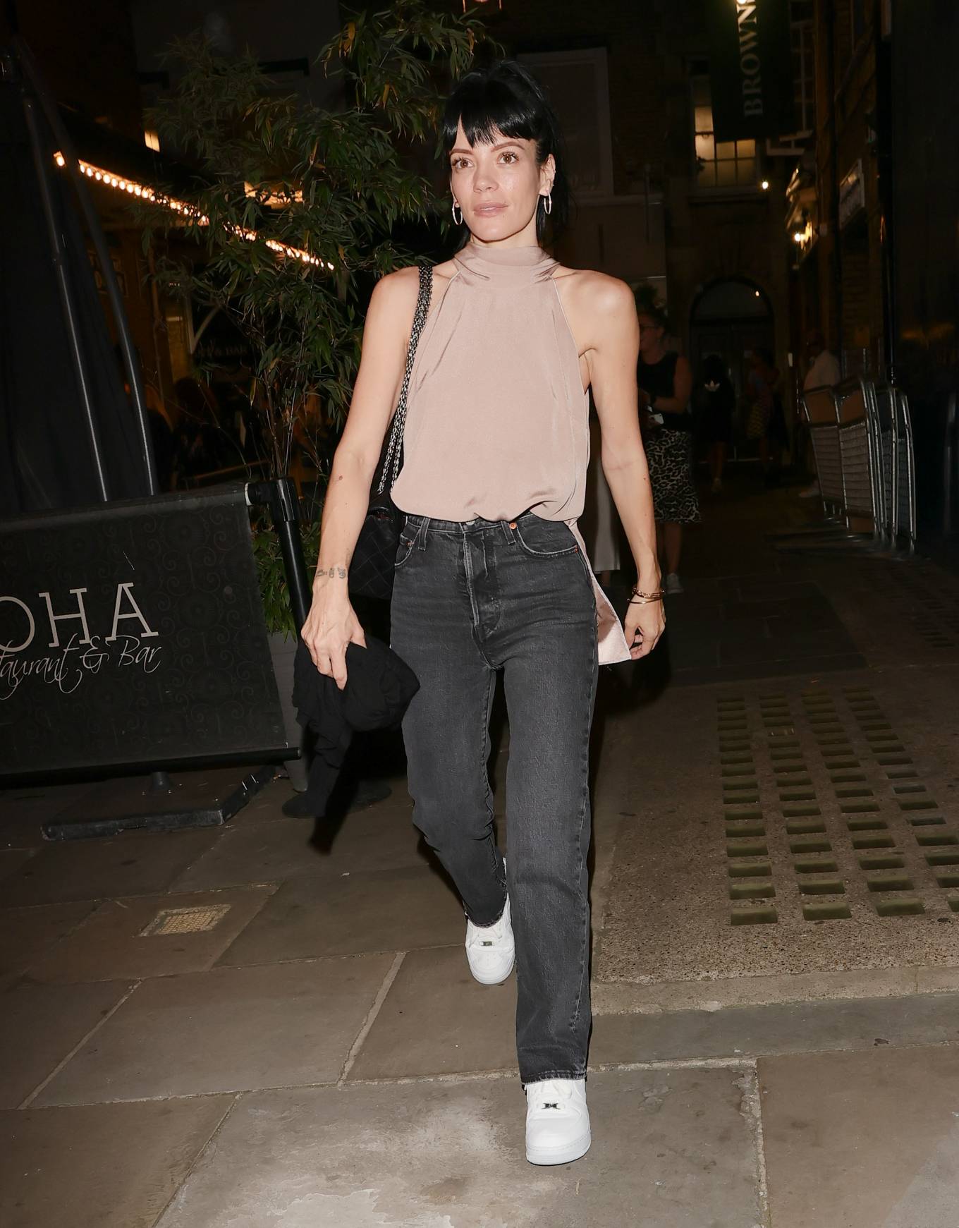Lily Allen 2021 : Lily Allen – In a denim at 22.2A Ghost Story theatre night in London-03
