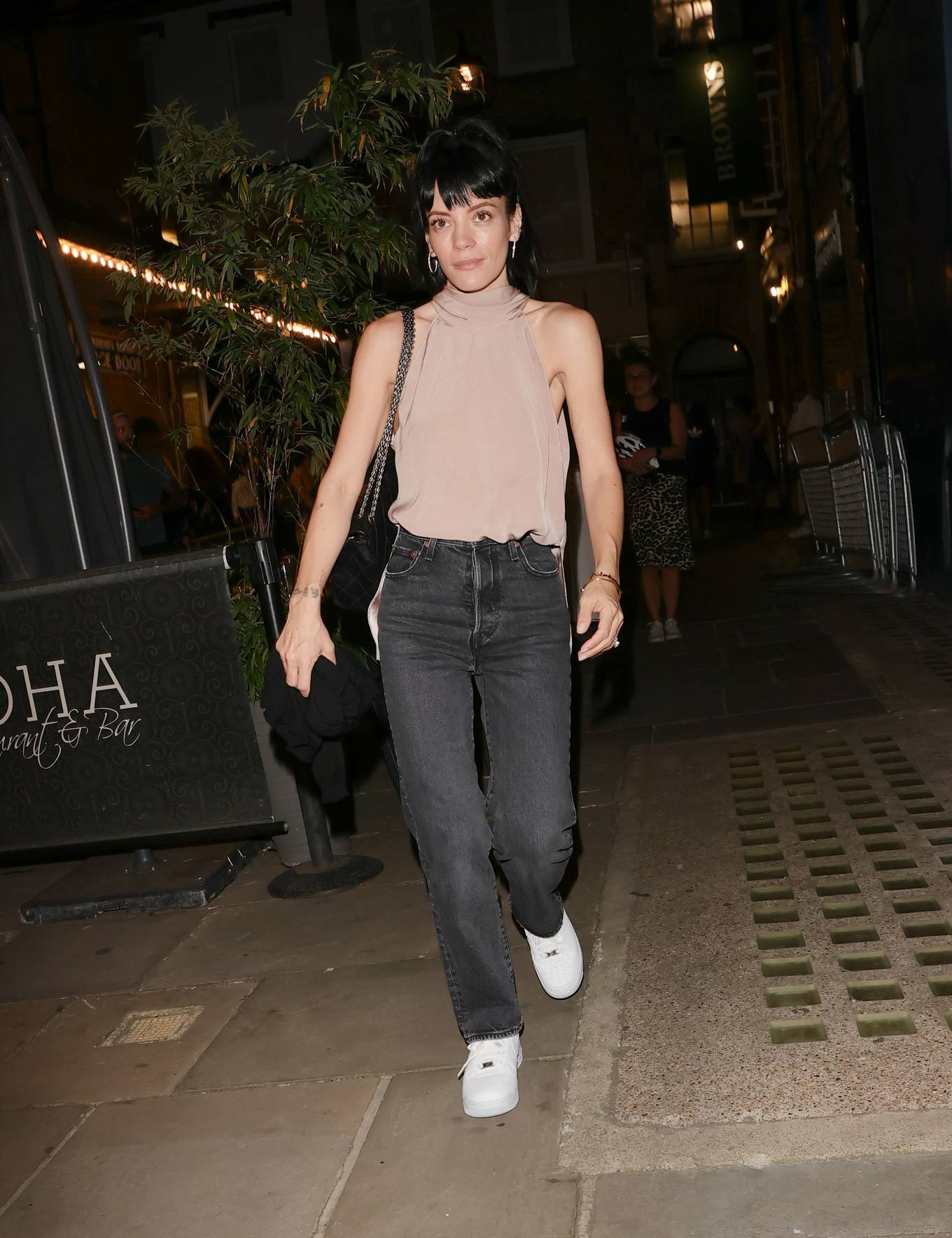 Lily Allen 2021 : Lily Allen – In a denim at 22.2A Ghost Story theatre night in London-04