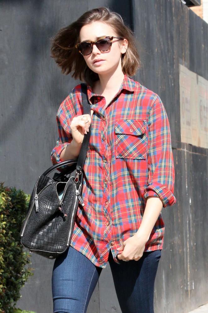 Lily Collins Arriving at spa in Beverly Hills