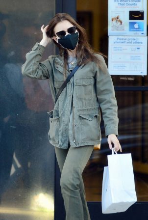 Lily Collins - Visits the post office in Beverly Hills