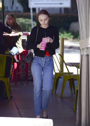 Lily Rose Depp - Leaves pinches tacos sipping in LA