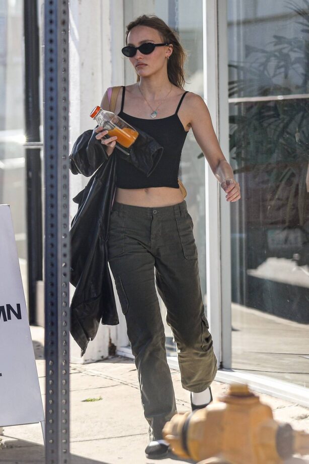 Lily-Rose Depp - Shopping at Reformation Vintage on Melrose Ave in West Hollywood