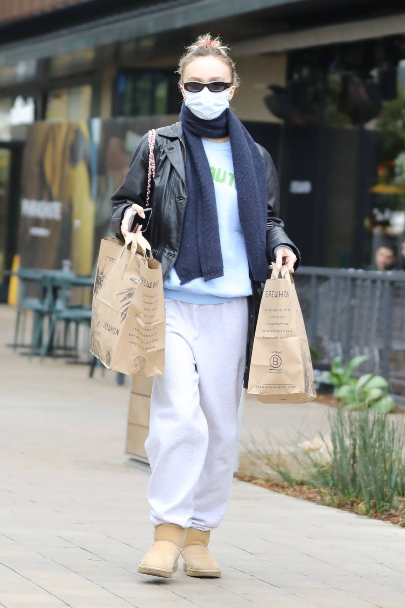 Lily-Rose Depp - Shopping for groceries in Studio City