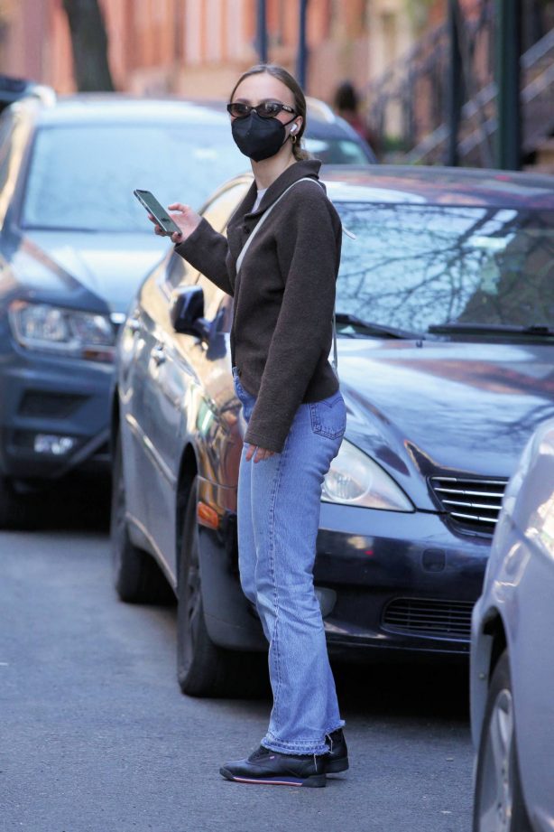 Lily-Rose Depp - Waits for an Uber in New York