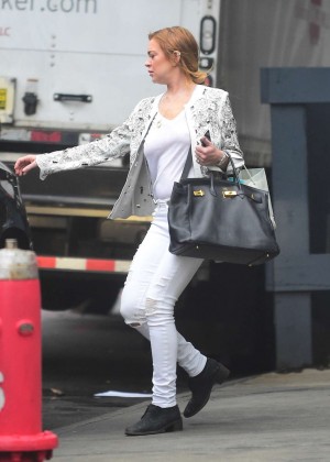 Lindsay Lohan in White Jeans Out in New York