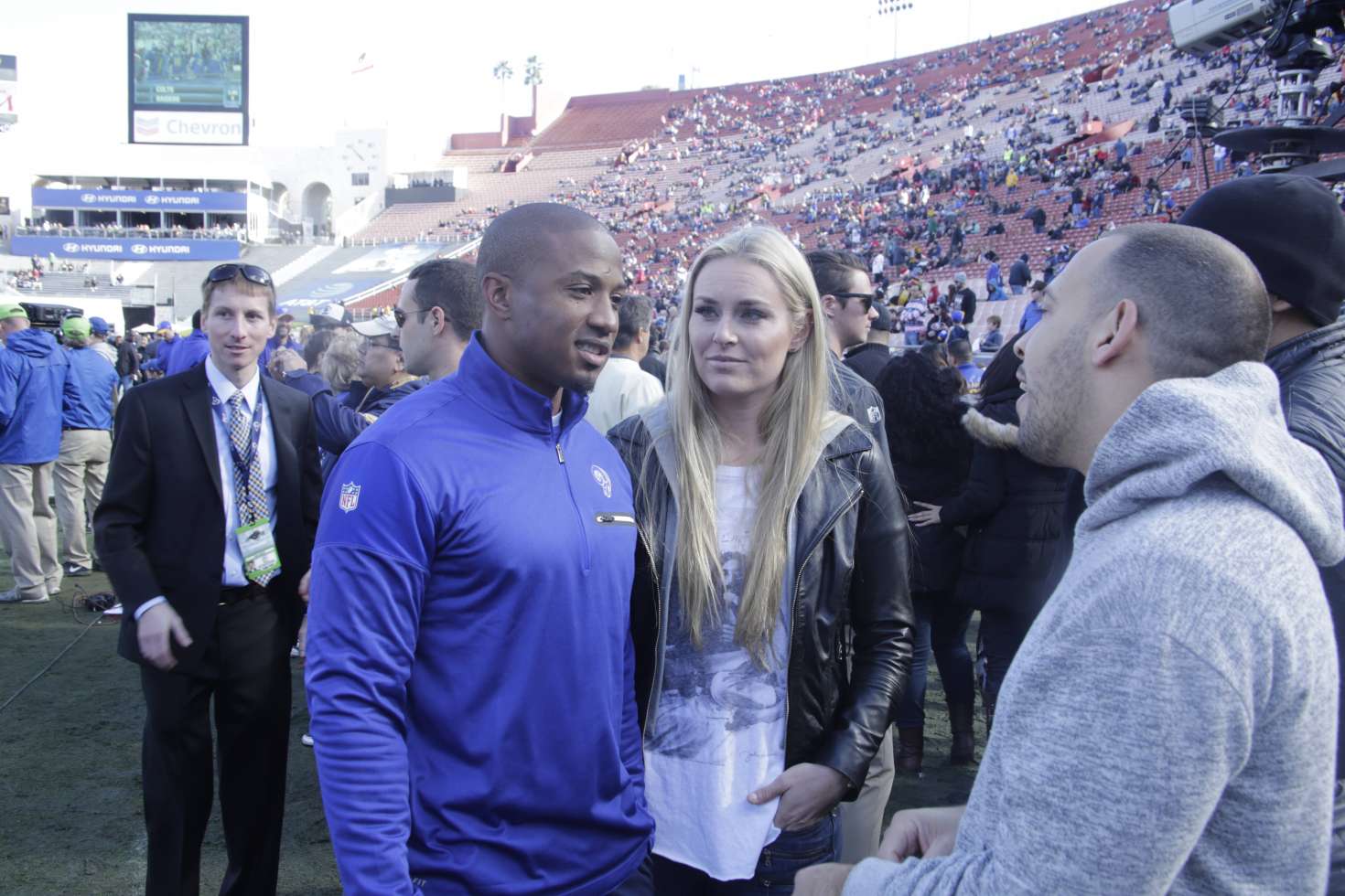 Lindsey Vonn 2016 : Lindsey Vonn and Kenan Smith at San Francisco 49ers Los Angeles Rams Game -03