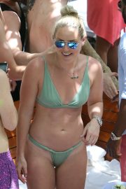 Lindsey Vonn in Green Bikini at a pool party in Miami