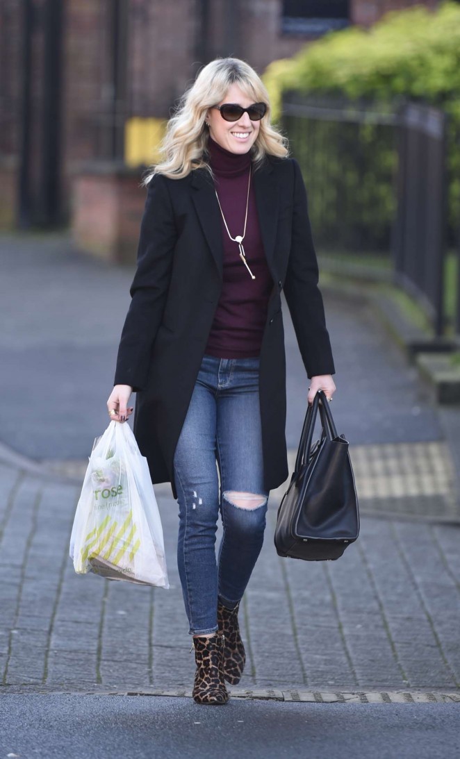 Lisa Carrick - Goes shopping in Alderlsey Edge in Cheshire