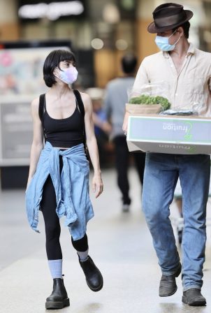 Lisa Origliasso - Spotted at Gasworks Plaza