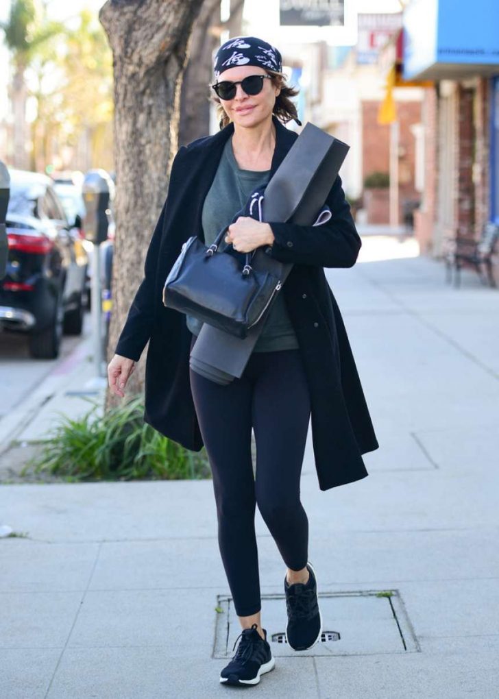 Lisa Rinna - Out in Los Angeles