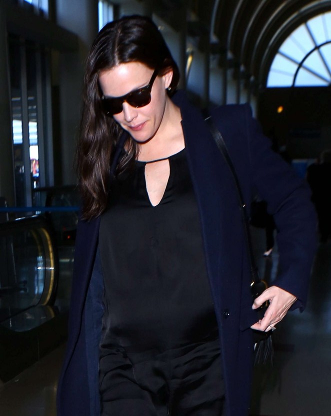 Liv Tyler -  Arrives at LAX Airport in LA
