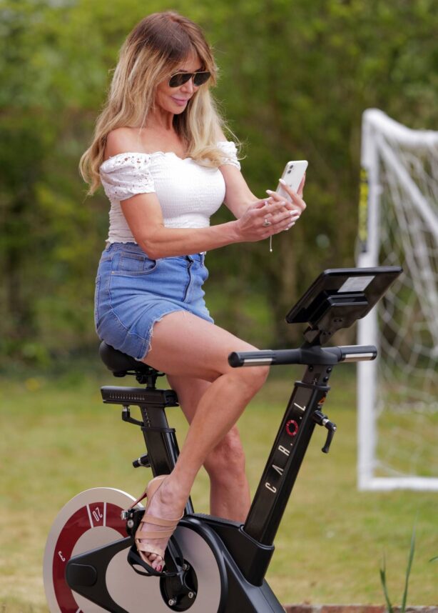 Lizzie Cundy - Training with her new 'Carol' bike in London