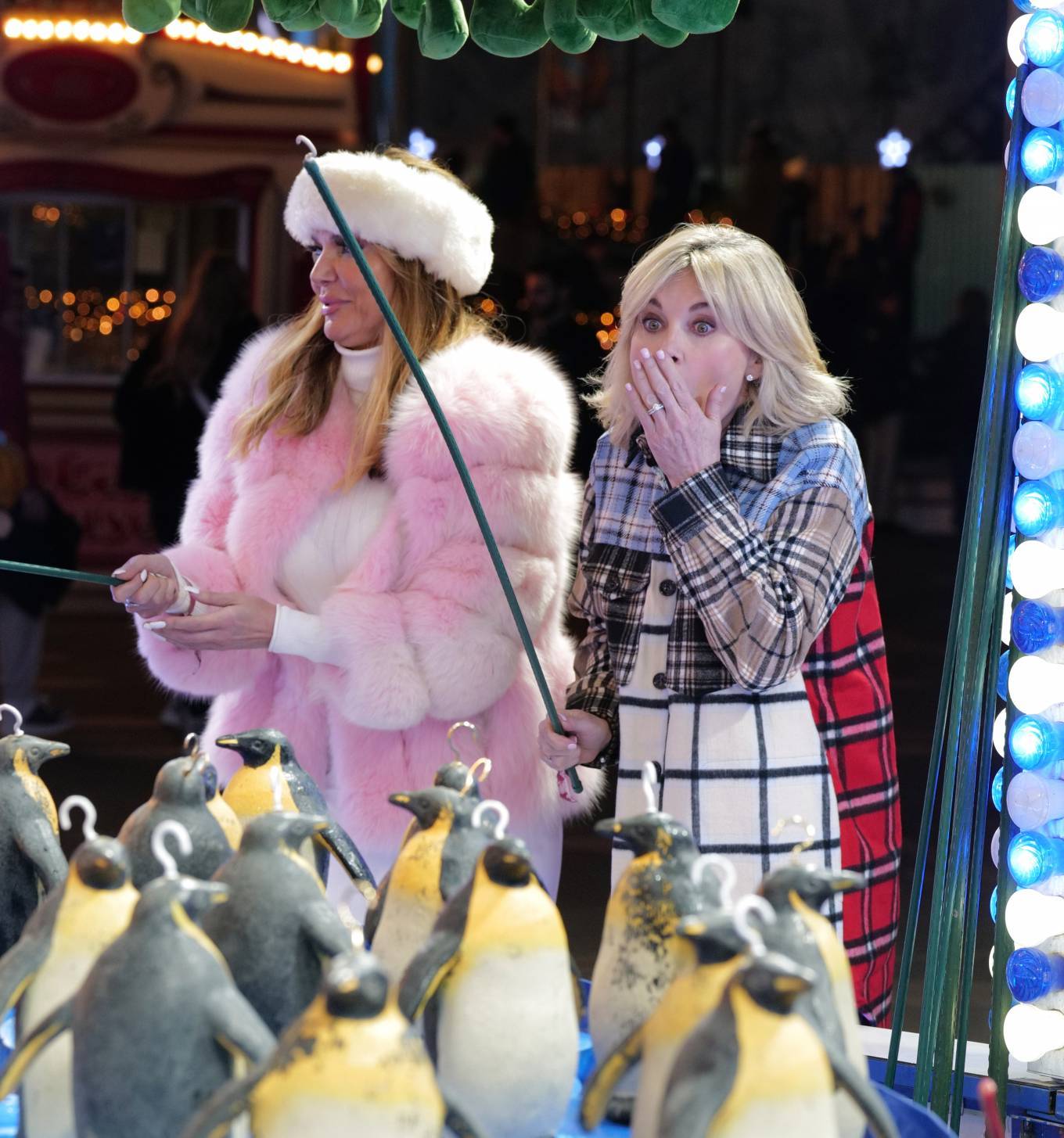 Lizzie Cundy - With Anthea Turner rides at Winter Wonderland in Hyde Park