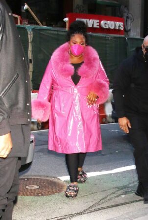 Lizzo - Arrives at the Today Show to talk in New York