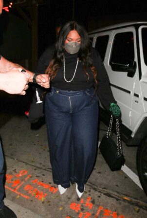 Lizzo - Arriving for dinner at Craig's in West Hollywood