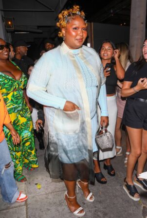 Lizzo - Grabbing dinner at Craig's in West Hollywood