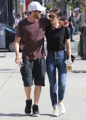 Lizzy Caplan and Tom Riley - Shopping in Beverly Hills
