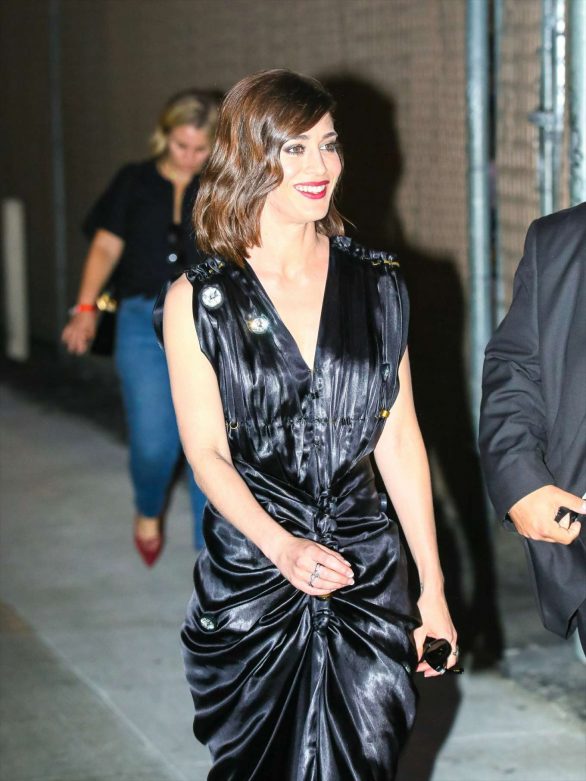 Lizzy Caplan at Jimmy Kimmel Live in Los Angeles