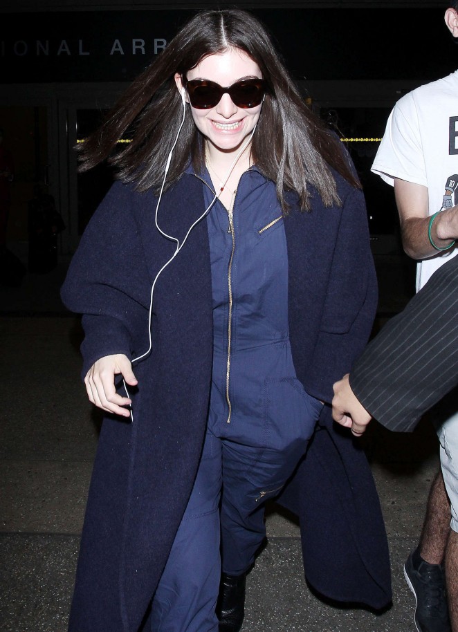 Lorde - LAX Airport in Los Angeles