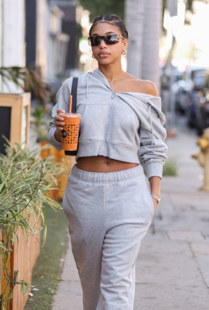 Lori Harvey - Stops by Kreation Organic Juicery in West Hollywood
