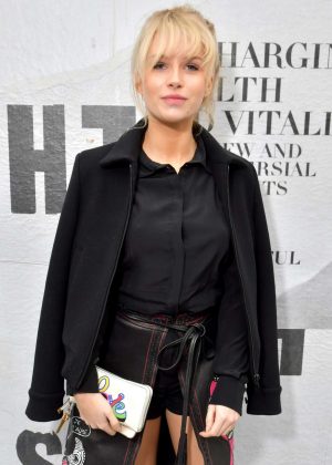 Lottie Moss - Christian Dior Fashion Show 2018 in Paris