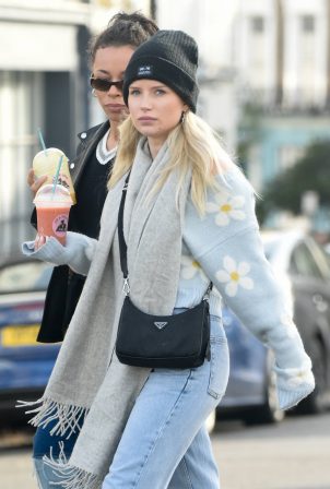 Lottie Moss - Out with friends in Primrose Hill
