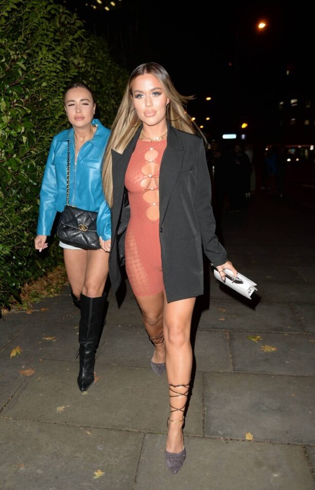 Lottie Tomlinson - Leaving Beauty Works x Molly-Mae - Christmas product launch party in London