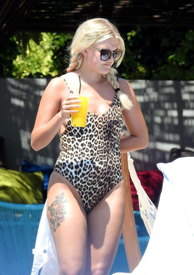 Lucy Fallon in Swimsuit on the pool in Nicosa