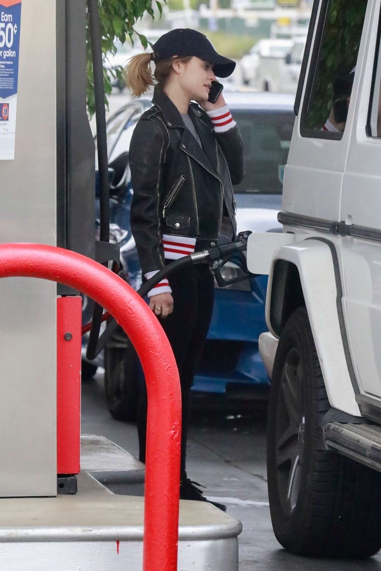 Lucy Hale 2018 : Lucy Hale in Jeans at a gas station -06