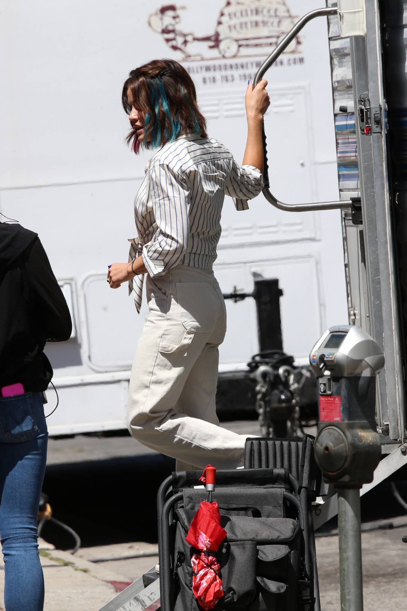 Lucy Hale 2022 : Lucy Hale – Seen on the set of a new project in Los Angeles-14