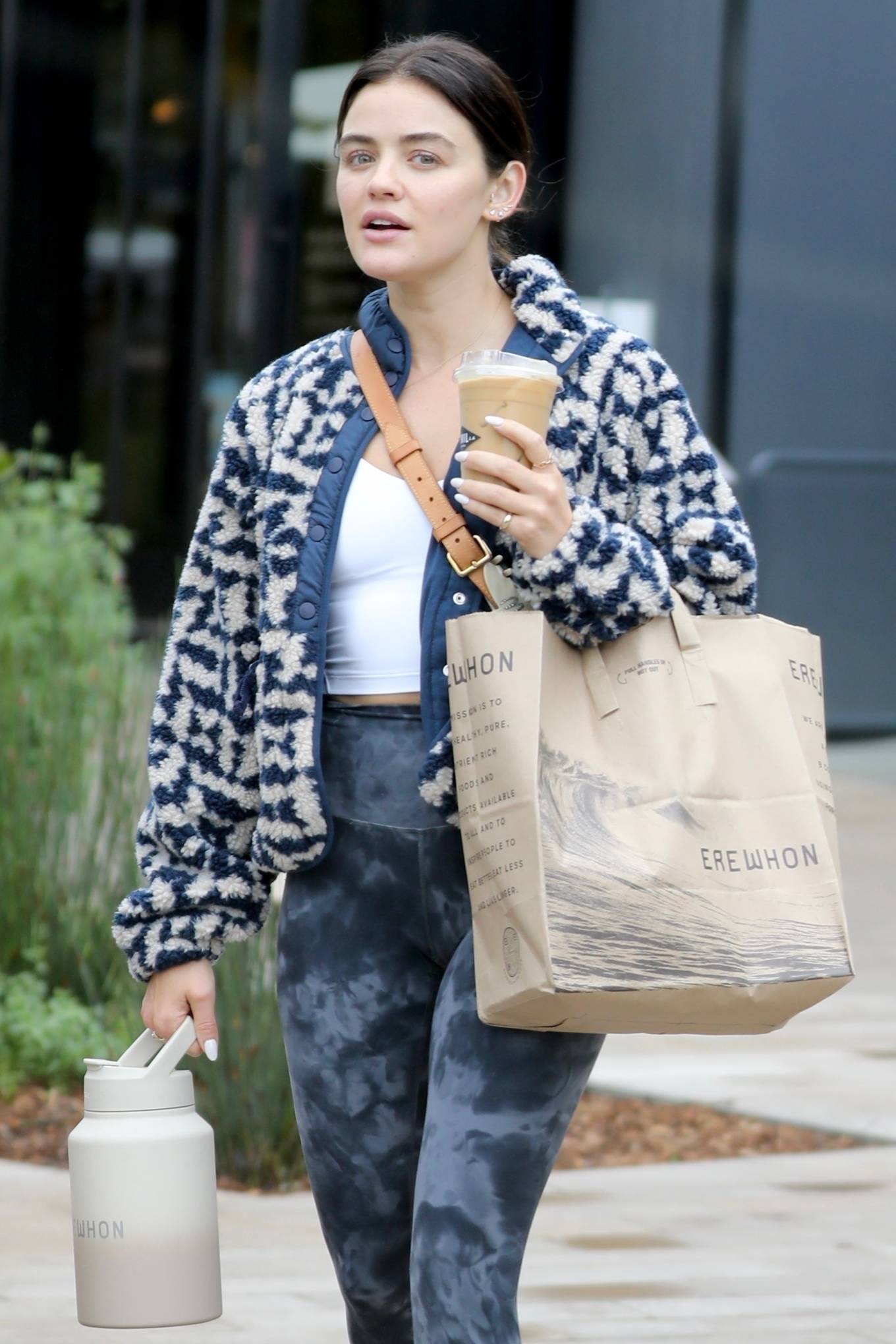 Lucy Hale 2022 : Lucy Hale – Shopping candids at Erewhon Market in Sherman Oaks-10