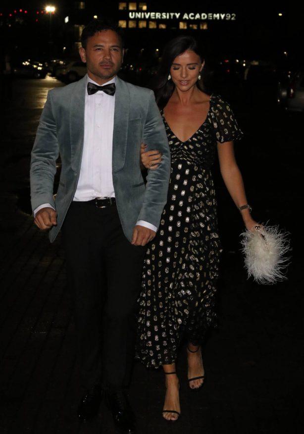 Lucy Mecklenburgh - Arrives at Old Trafford Cricket ground in Manchester