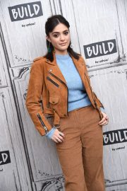 Luna Blaise - Visits the Build Series in New York City