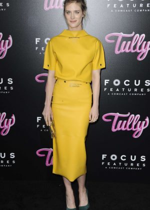 Mackenzie Davis - 'Tully' Premiere in Los Angeles
