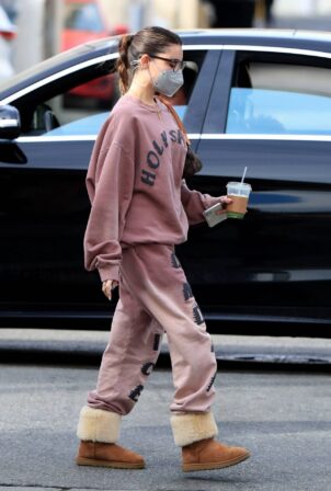 Madison Beer - Christmas shopping at What Goes Around Comes Around in Beverly Hills