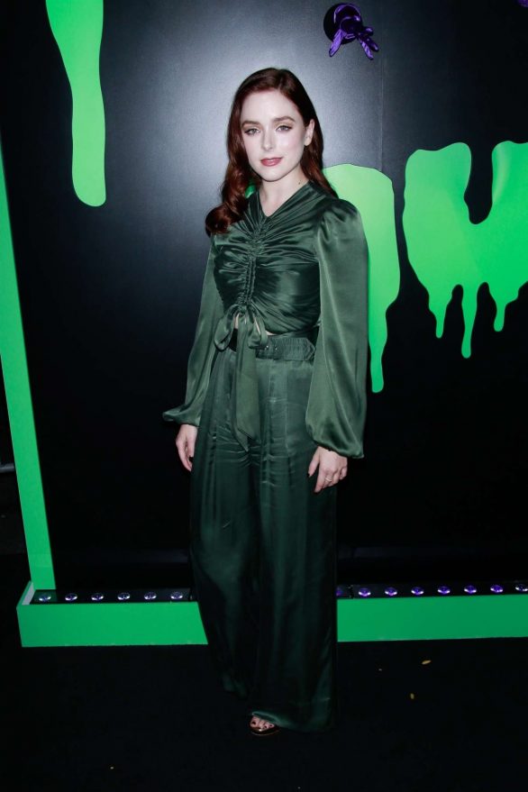 Madison Davenport - 'Huluween Party' at New York Comic Con in New York City
