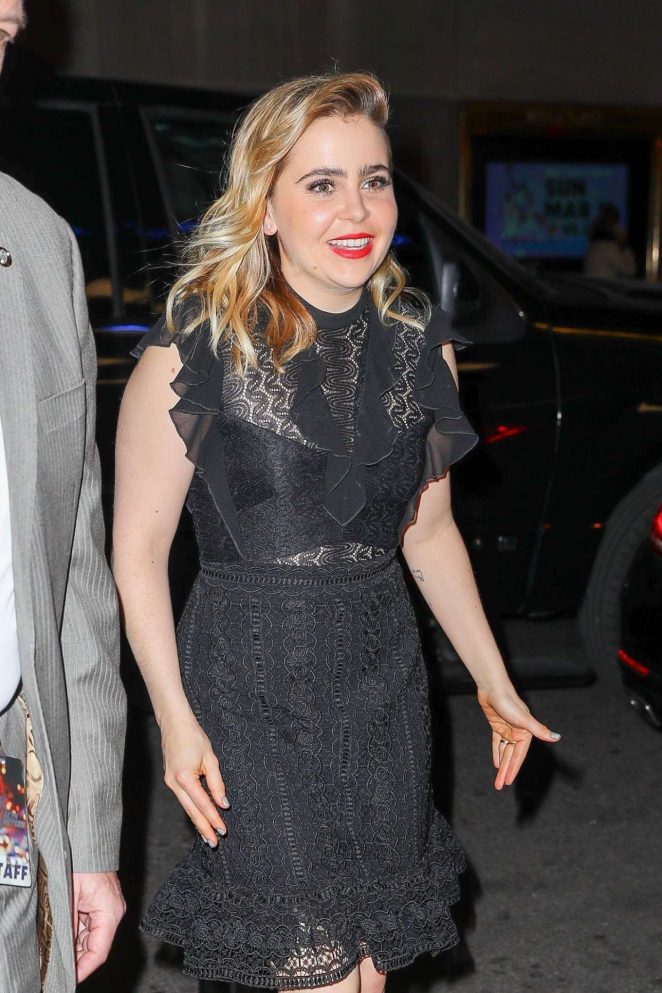 Mae Whitman - Heading to the Late Night with Seth Meyers in NYC