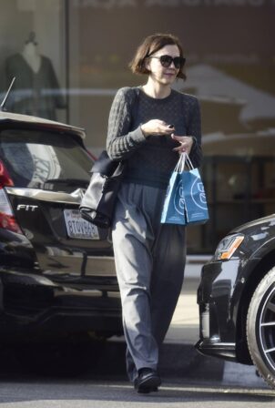 Maggie Gyllenhaal - Steps out for shopping at a beauty store in Los Angeles