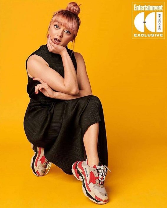 Maisie Williams - Photoshoot at the Entertainment Weekly Comic Con Studio (July 2019)