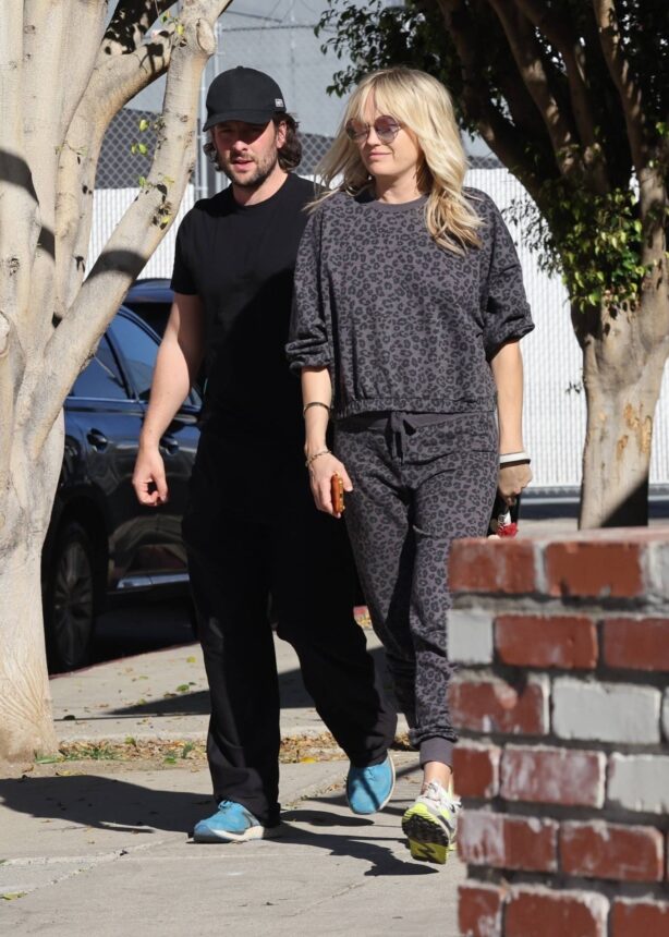 Malin Akerman - Seen with her husband Jack Donnelly near their home in Los Angeles