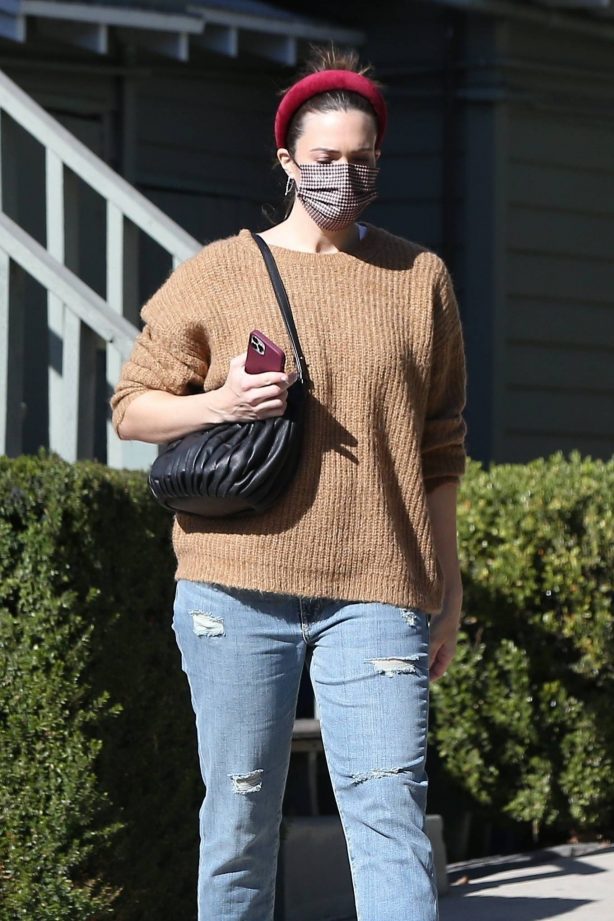 Mandy Moore - Gets tested for COVID after mourning the unexpected loss of her dog in LA