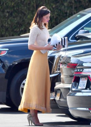 Mandy Moore - Heads at a studio in Los Angeles