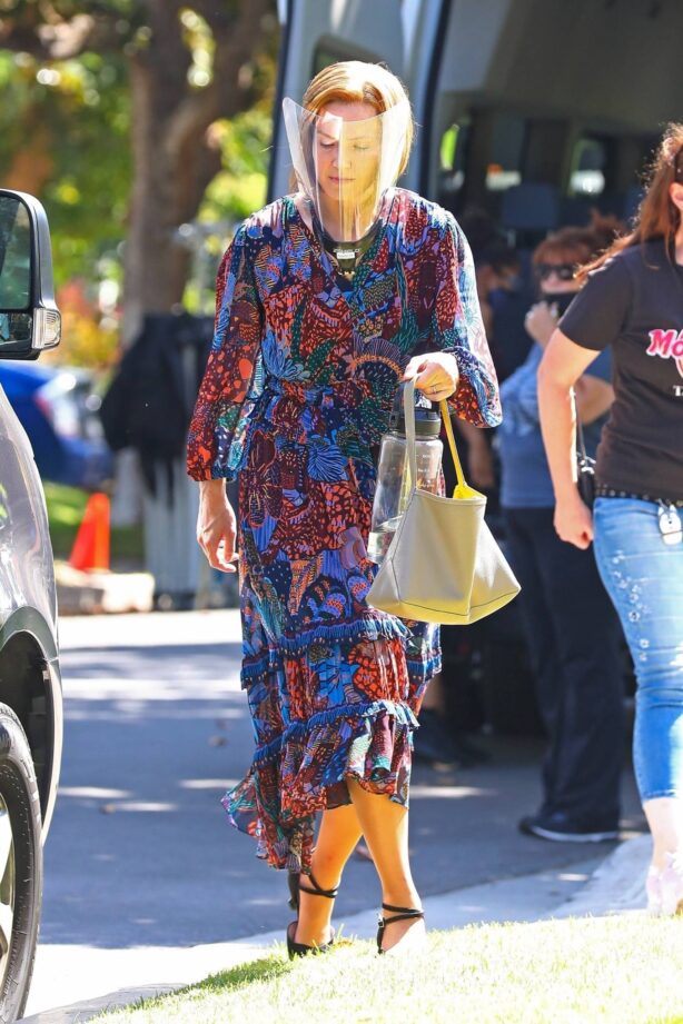 Mandy Moore - In a colorful maxi dress on set of 'This Is Us'