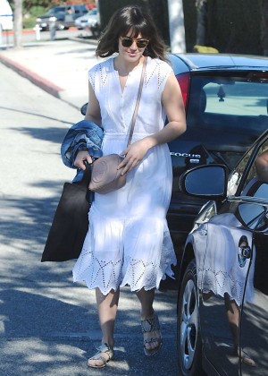 Mandy Moore - Leaving the hair salon in Beverly Hills