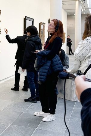 Marcia Cross - Visits the Musée de l'Orangerie in Paris