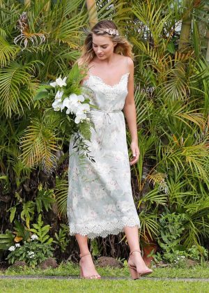 Margot Robbie at friend's wedding in Kauai