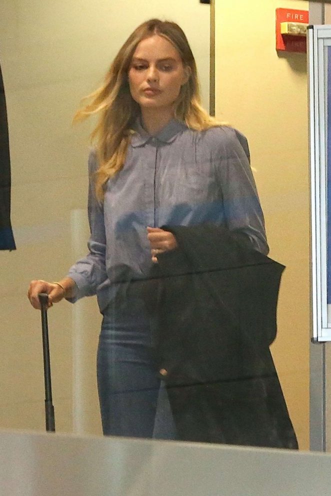 Margot Robbie at LAX airport in Los Angeles