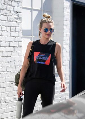 Margot Robbie - Leaves her gym in Los Angeles